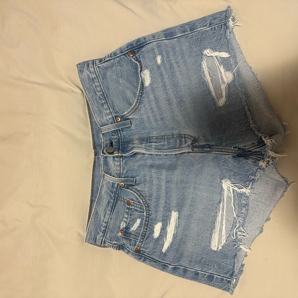 Levi's Light Blue Distressed Jean Shorts - Picture 1 of 3